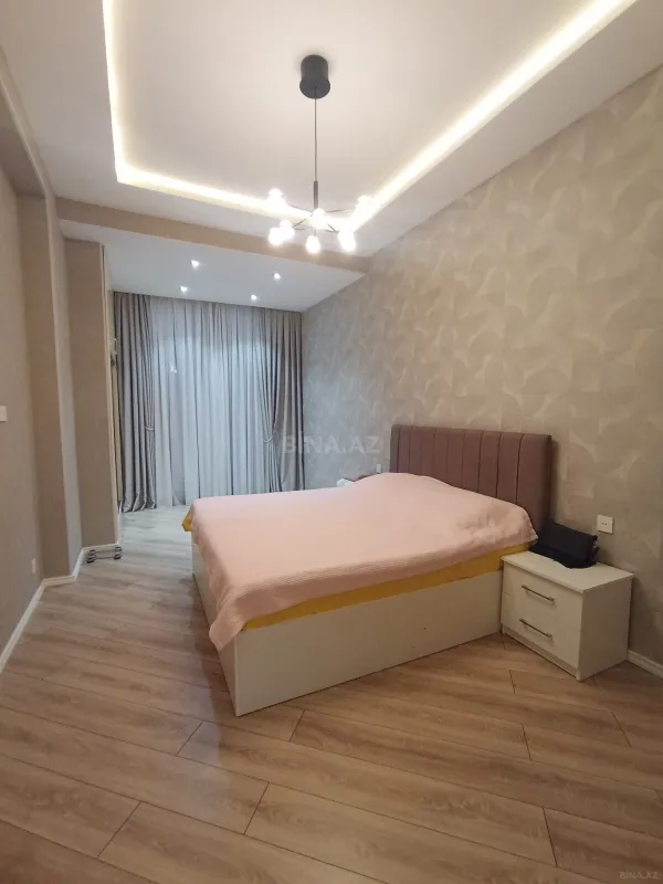 Kirayə verilir 3 otaqlı mənzil 138 m²