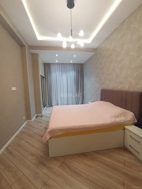 Kirayə verilir 3 otaqlı mənzil 138 m²