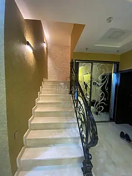 Satılır 4 otaqlı mənzil 210 m² — Bakı, Nizami 4 otaq 210.00 m²