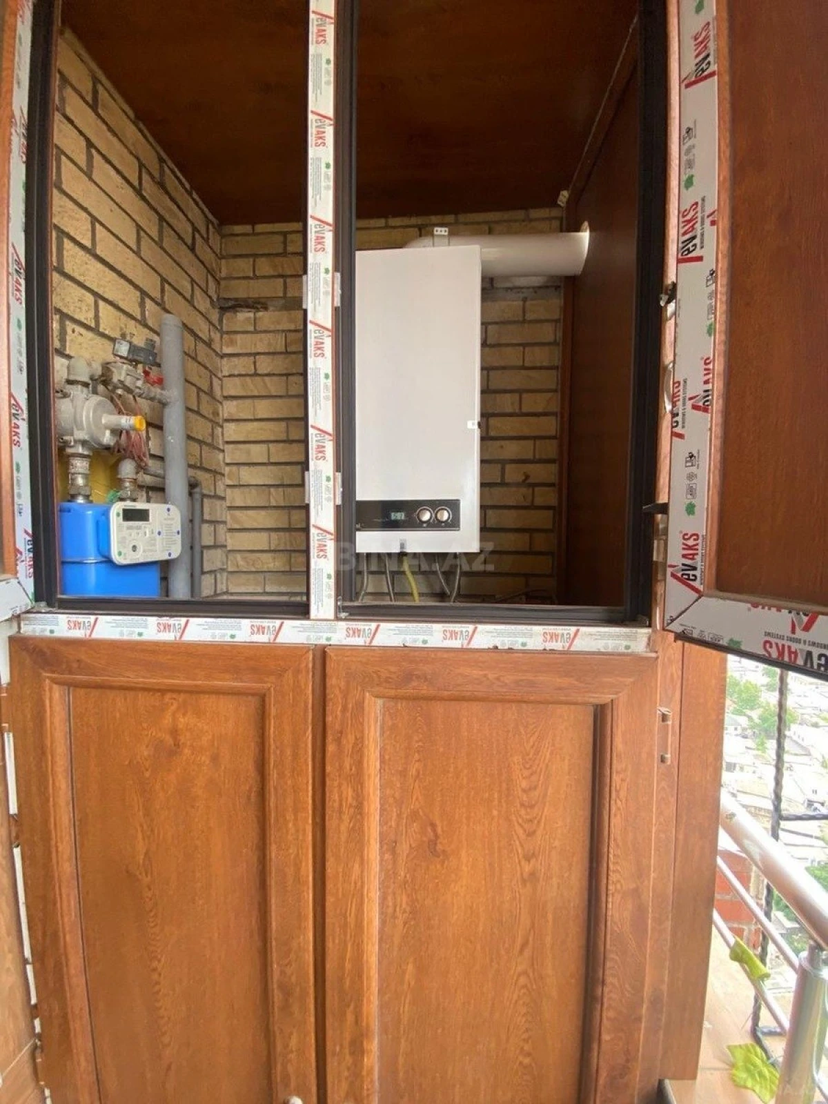 Satılır 4 otaqlı mənzil 210 m²