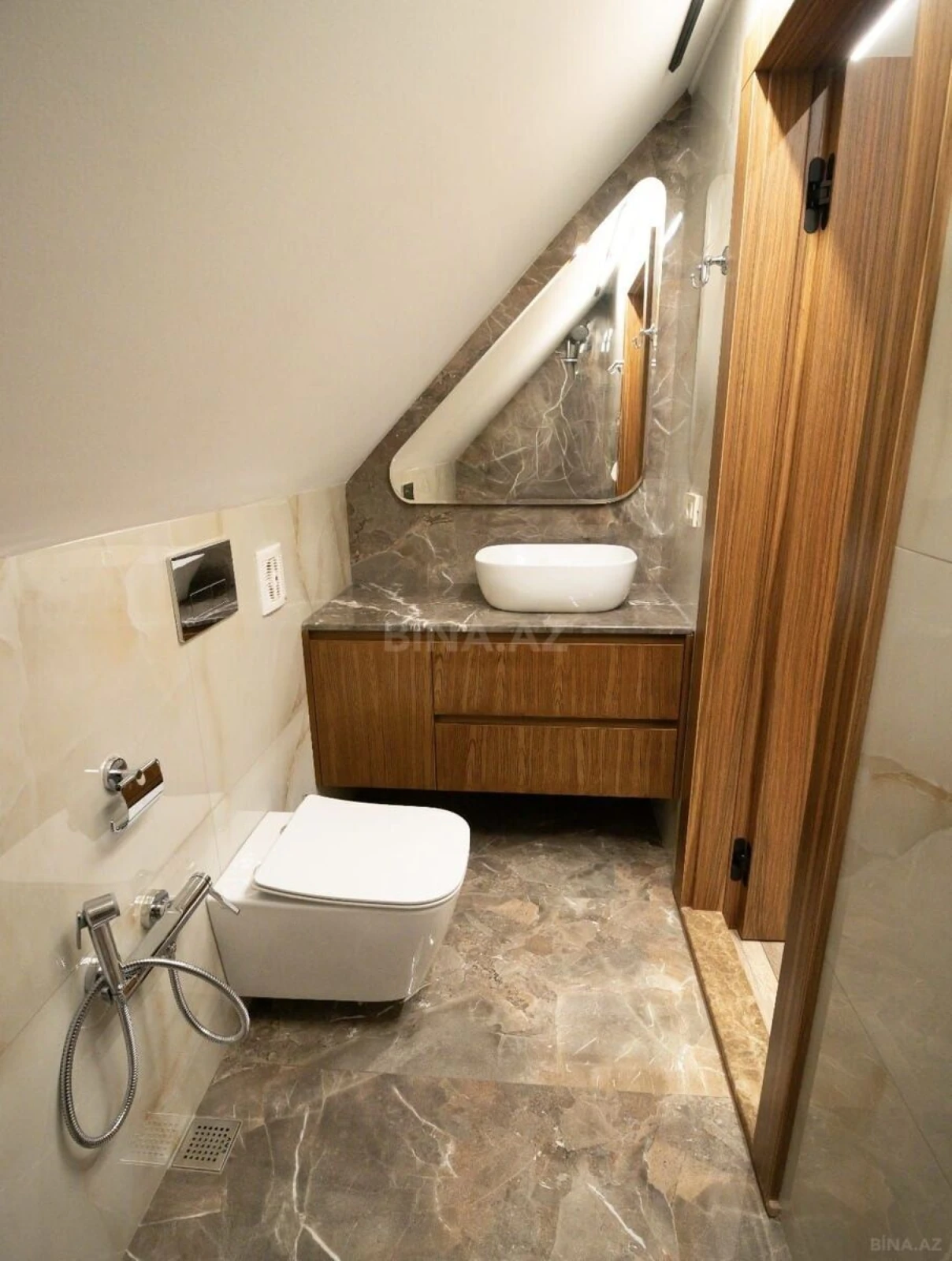 Satılır 3 otaqlı həyət evi 138 m²