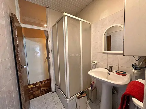 Satılır 2 otaqlı mənzil 45 m²