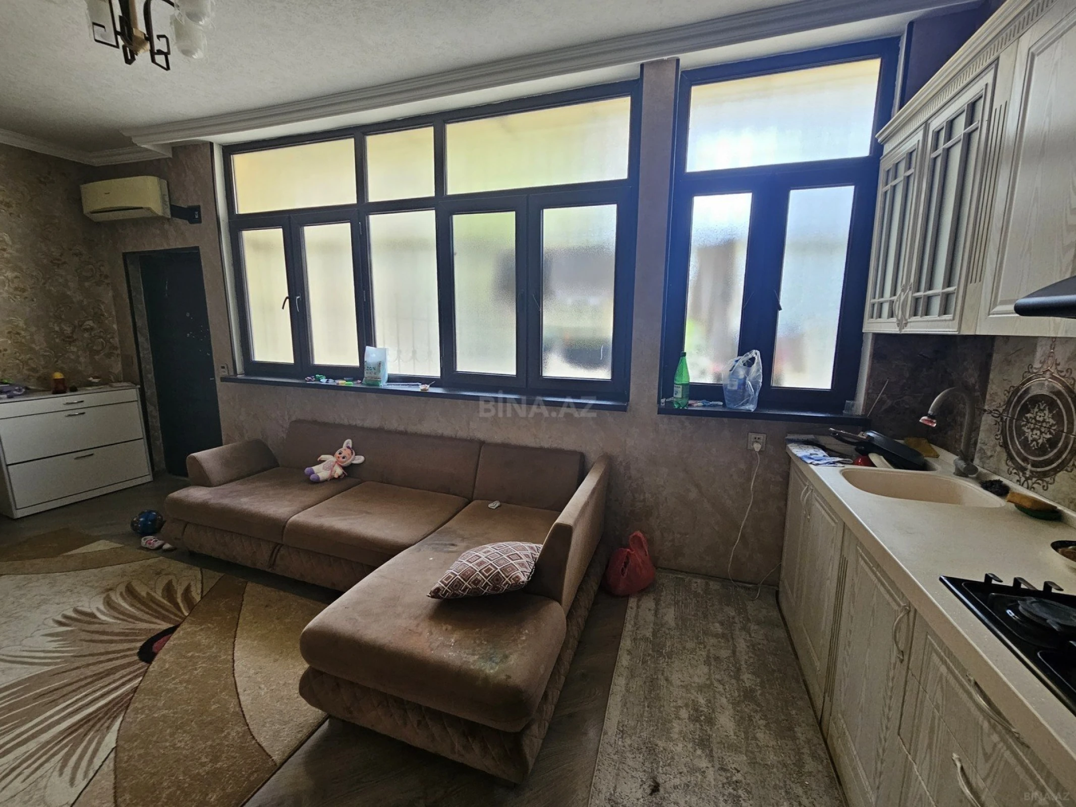 Kirayə verilir 2 otaqlı mənzil 66 m²