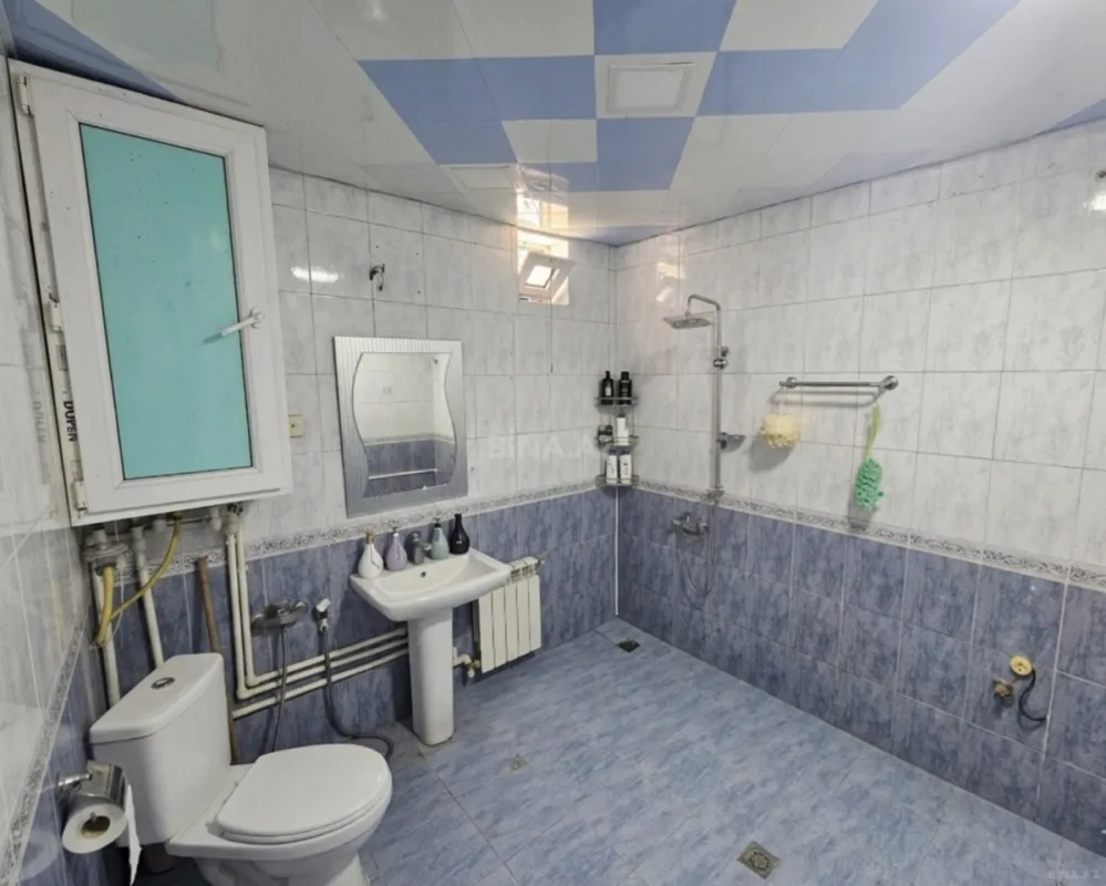 Kirayə verilir 2 otaqlı mənzil 66 m²