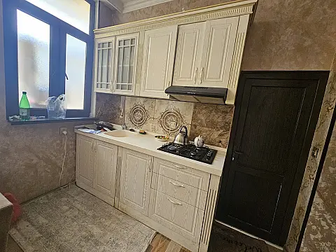 Kirayə verilir 2 otaqlı mənzil 66 m² — Bakı, Nərimanov 2 otaq 66.00 m²