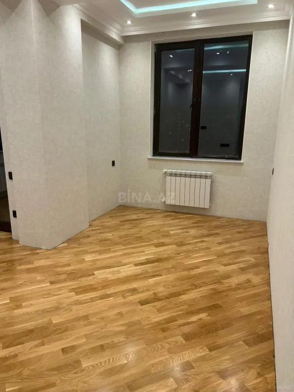 Satılır 3 otaqlı mənzil 110 m²