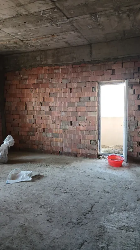 Satılır 3 otaqlı mənzil 141 m²