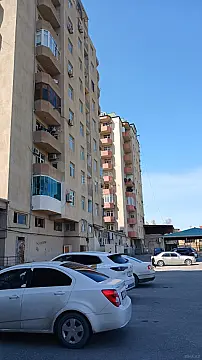 Satılır 3 otaqlı mənzil 141 m²