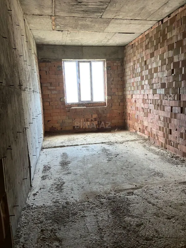 Satılır 3 otaqlı mənzil 141 m²