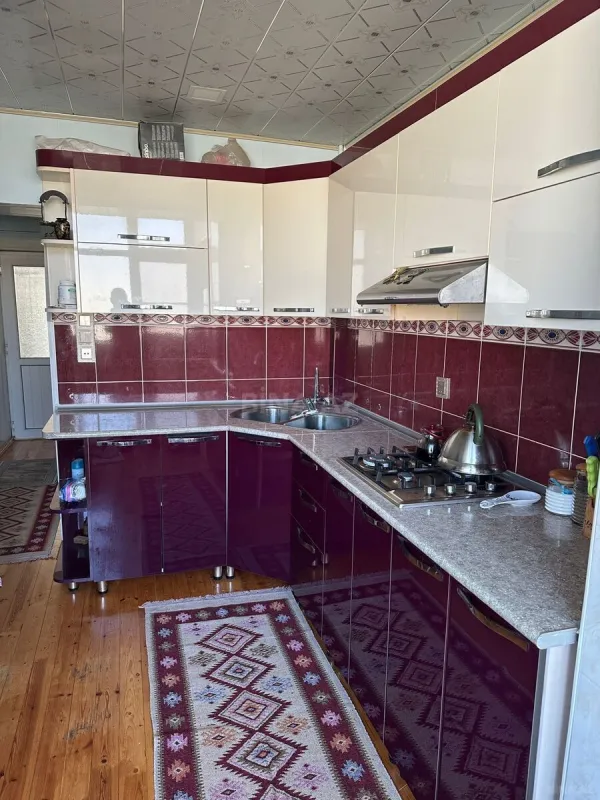 Satılır 3 otaqlı mənzil 120 m²