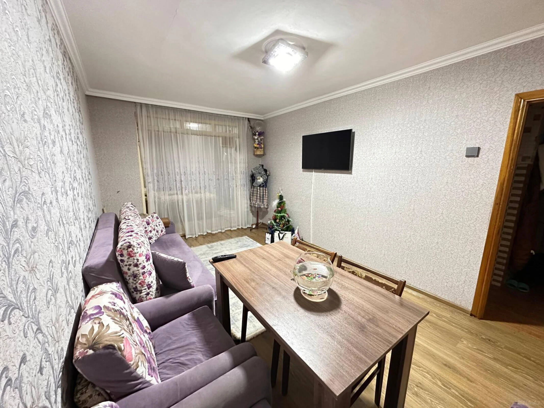 Kirayə verilir 2 otaqlı mənzil 28 m²