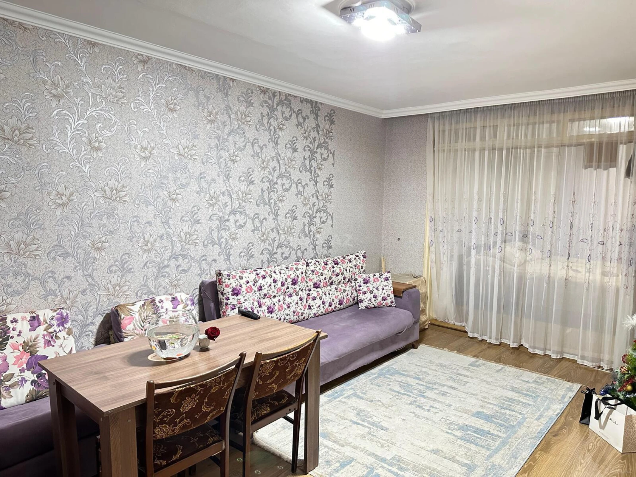 Kirayə verilir 2 otaqlı mənzil 28 m²