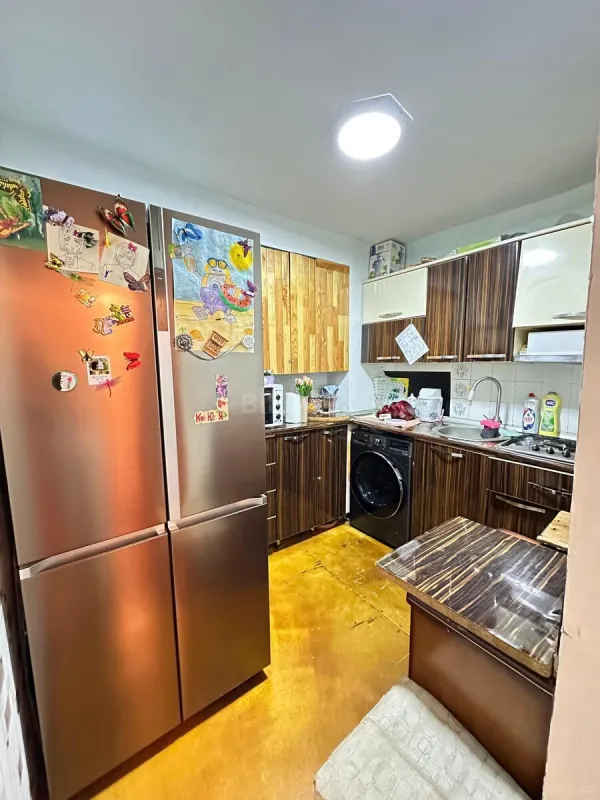 Kirayə verilir 2 otaqlı mənzil 28 m²