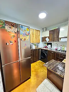 Kirayə verilir 2 otaqlı mənzil 28 m²