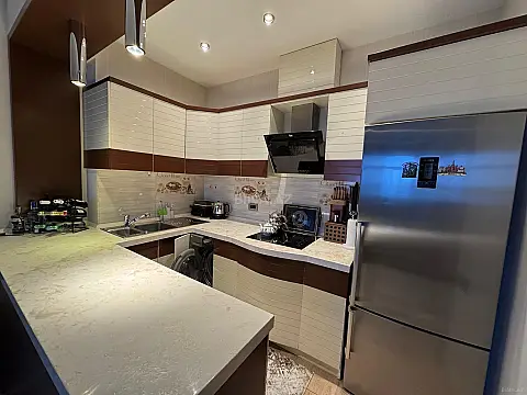 Satılır 2 otaqlı mənzil 65 m²