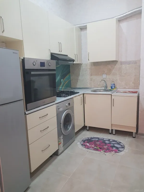 Kirayə verilir 2 otaqlı mənzil 55 m²