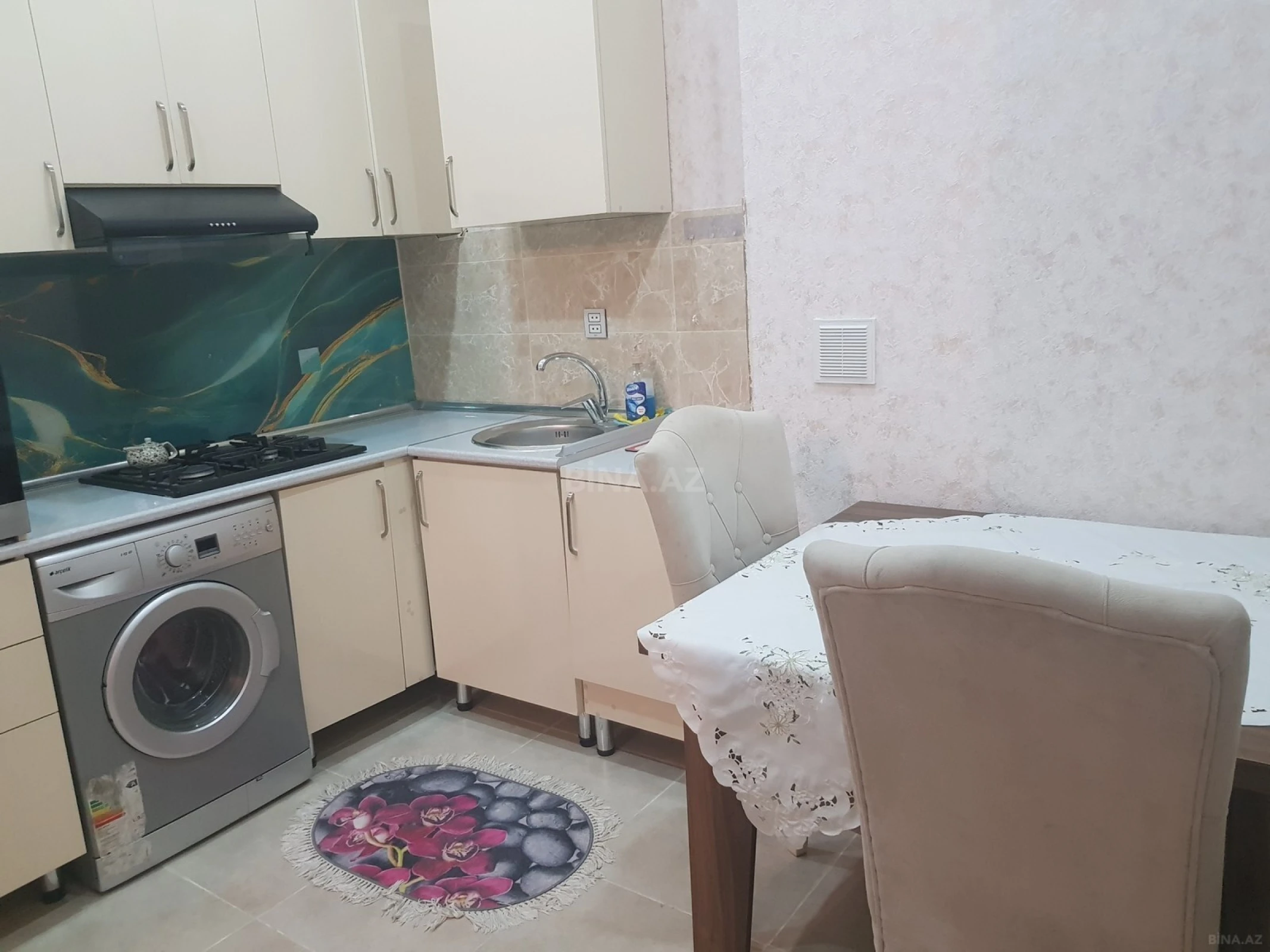 Kirayə verilir 2 otaqlı mənzil 55 m²