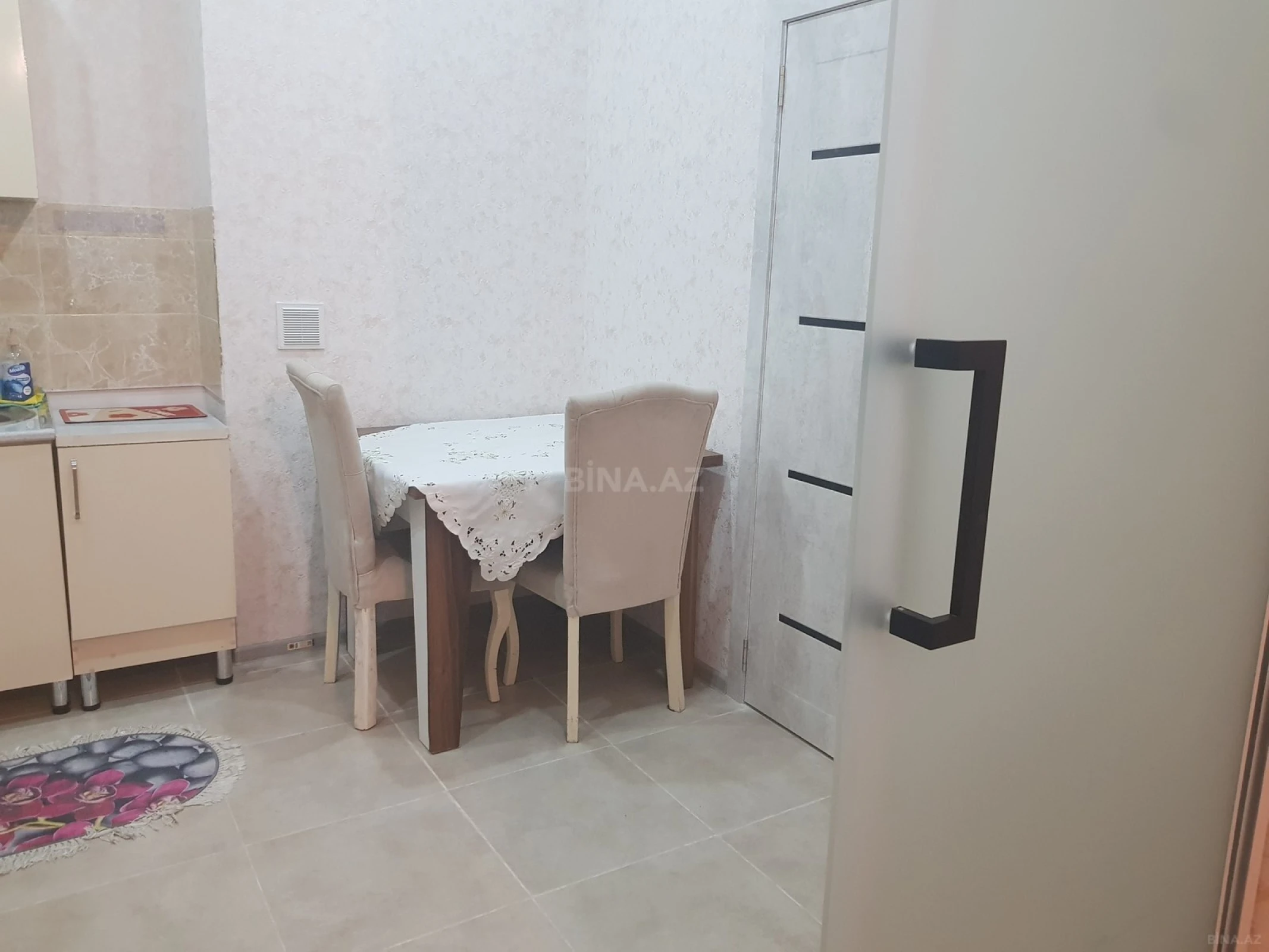 Kirayə verilir 2 otaqlı mənzil 55 m²