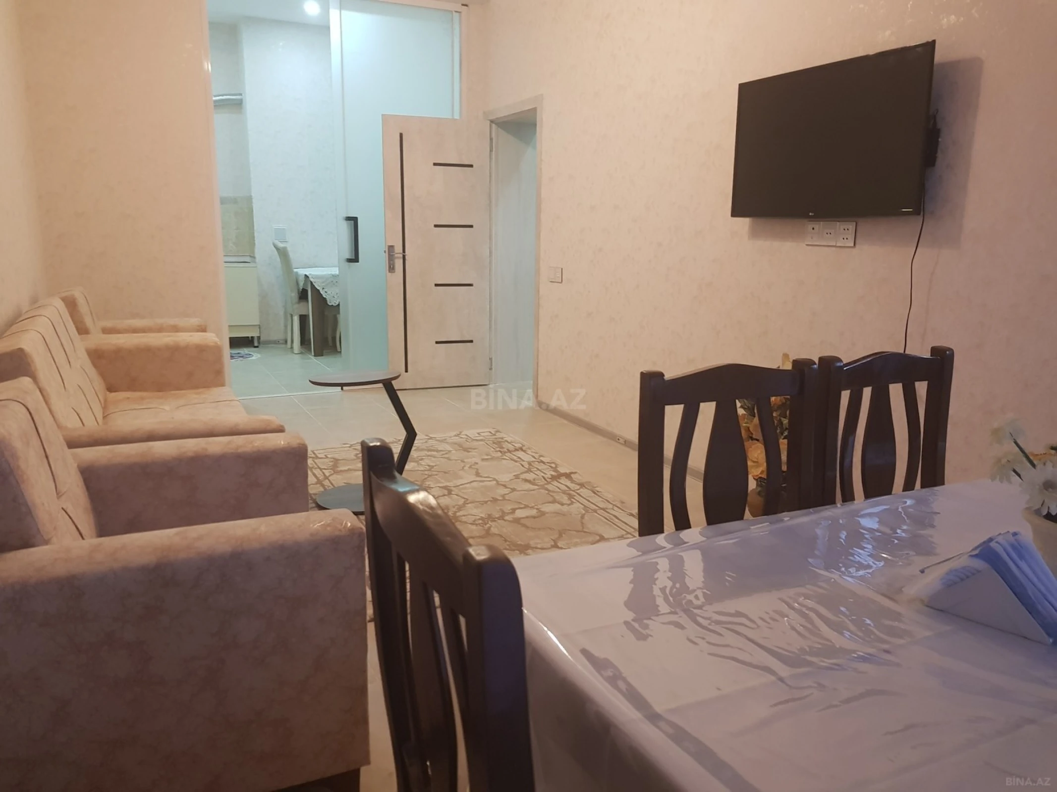 Kirayə verilir 2 otaqlı mənzil 55 m²