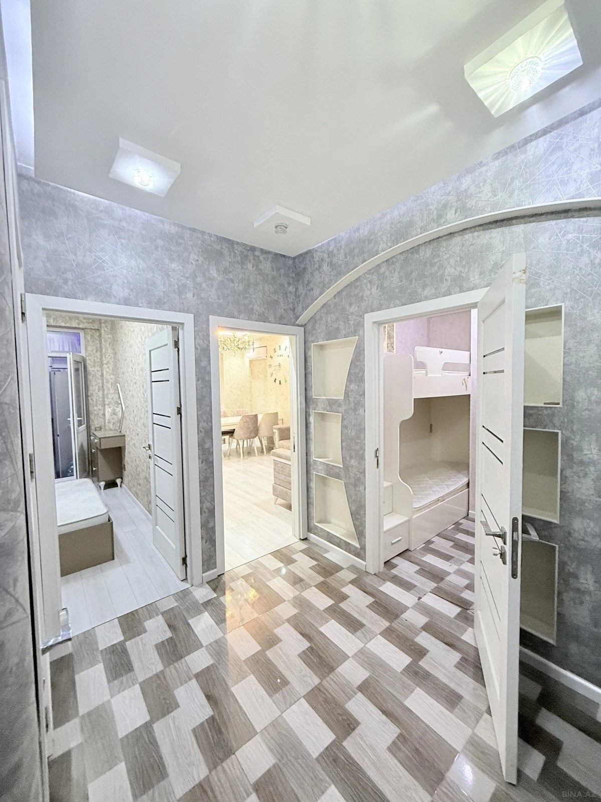 Satılır 3 otaqlı mənzil 65 m²