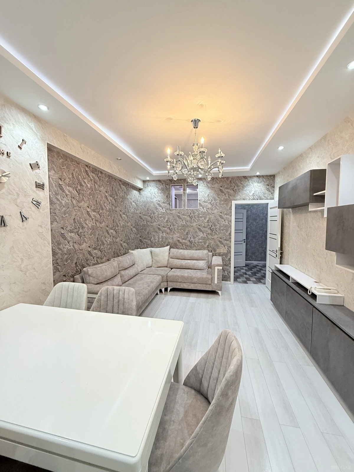 Satılır 3 otaqlı mənzil 65 m²