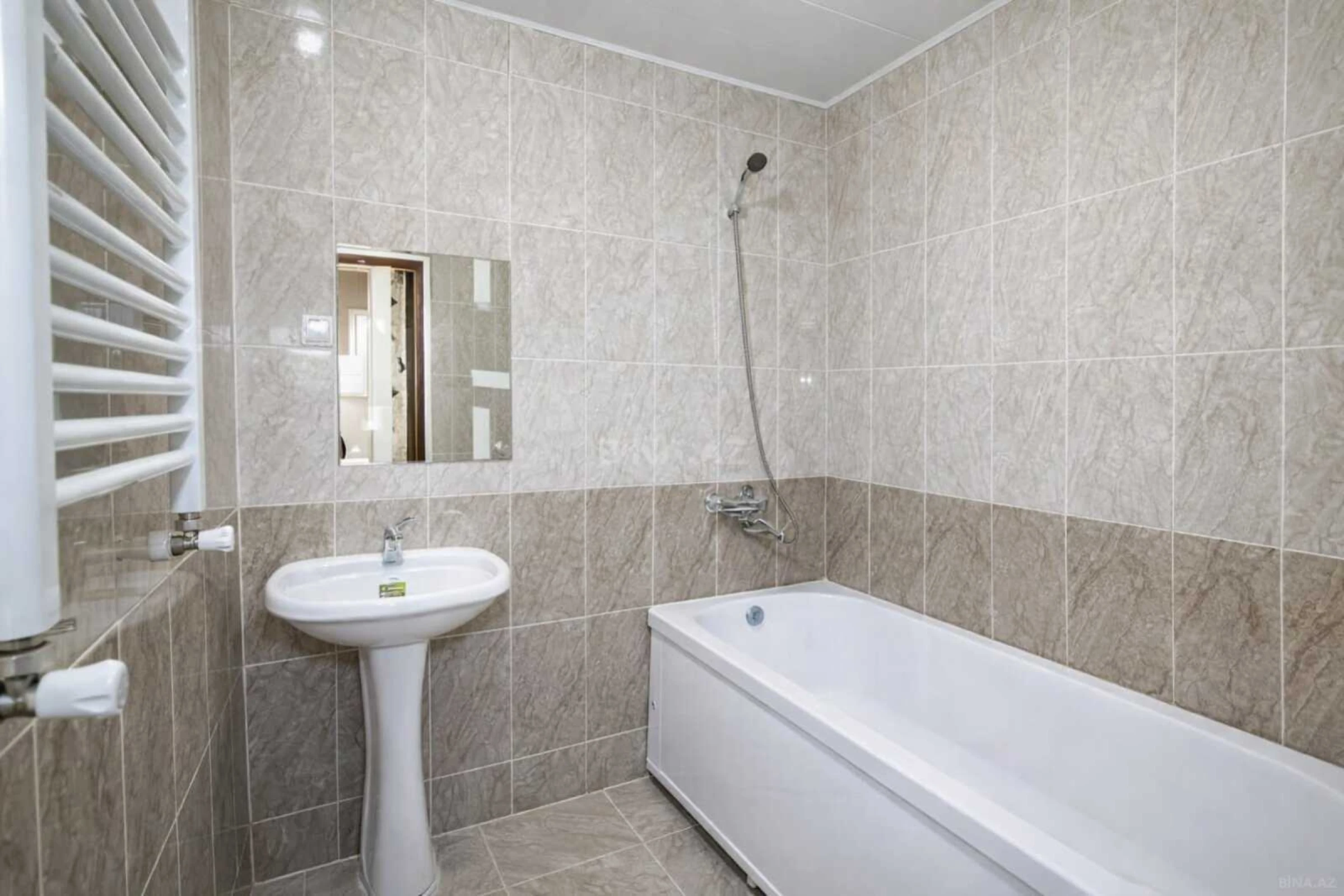 Satılır 3 otaqlı mənzil 85 m²