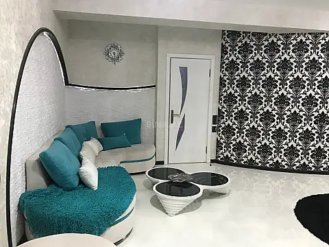 Satılır 3 otaqlı mənzil 97 m²
