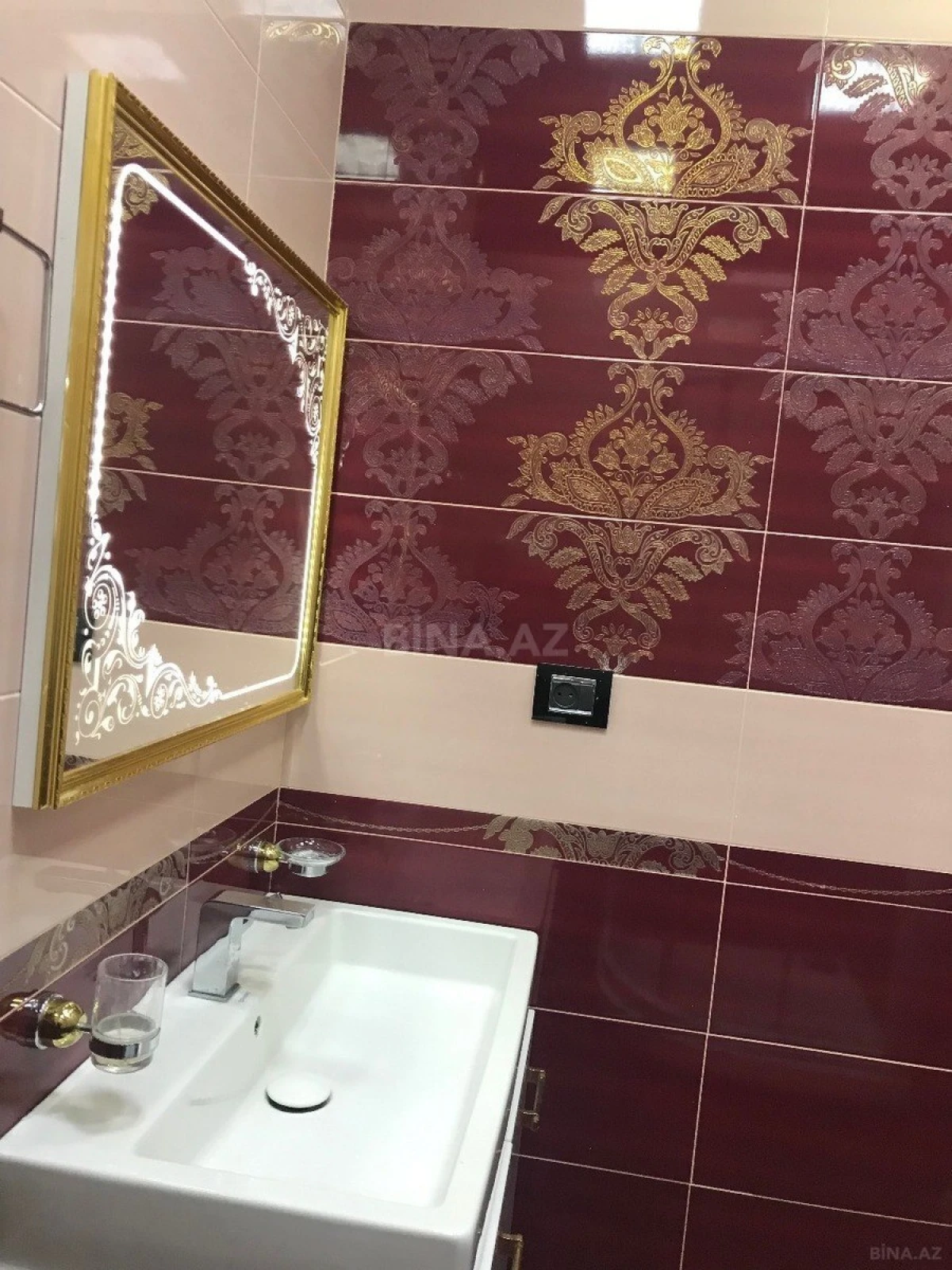 Satılır 3 otaqlı mənzil 97 m²