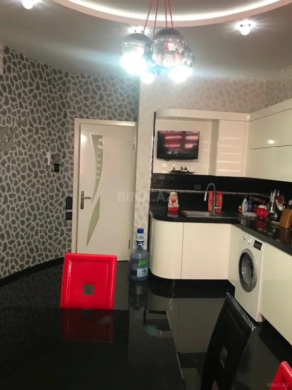 Satılır 3 otaqlı mənzil 97 m²