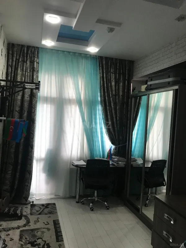 Satılır 3 otaqlı mənzil 97 m²