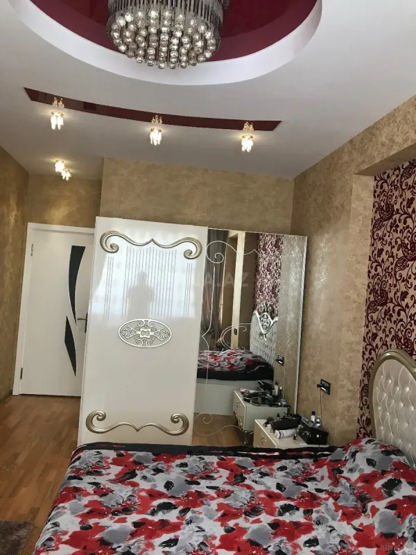 Satılır 3 otaqlı mənzil 97 m²