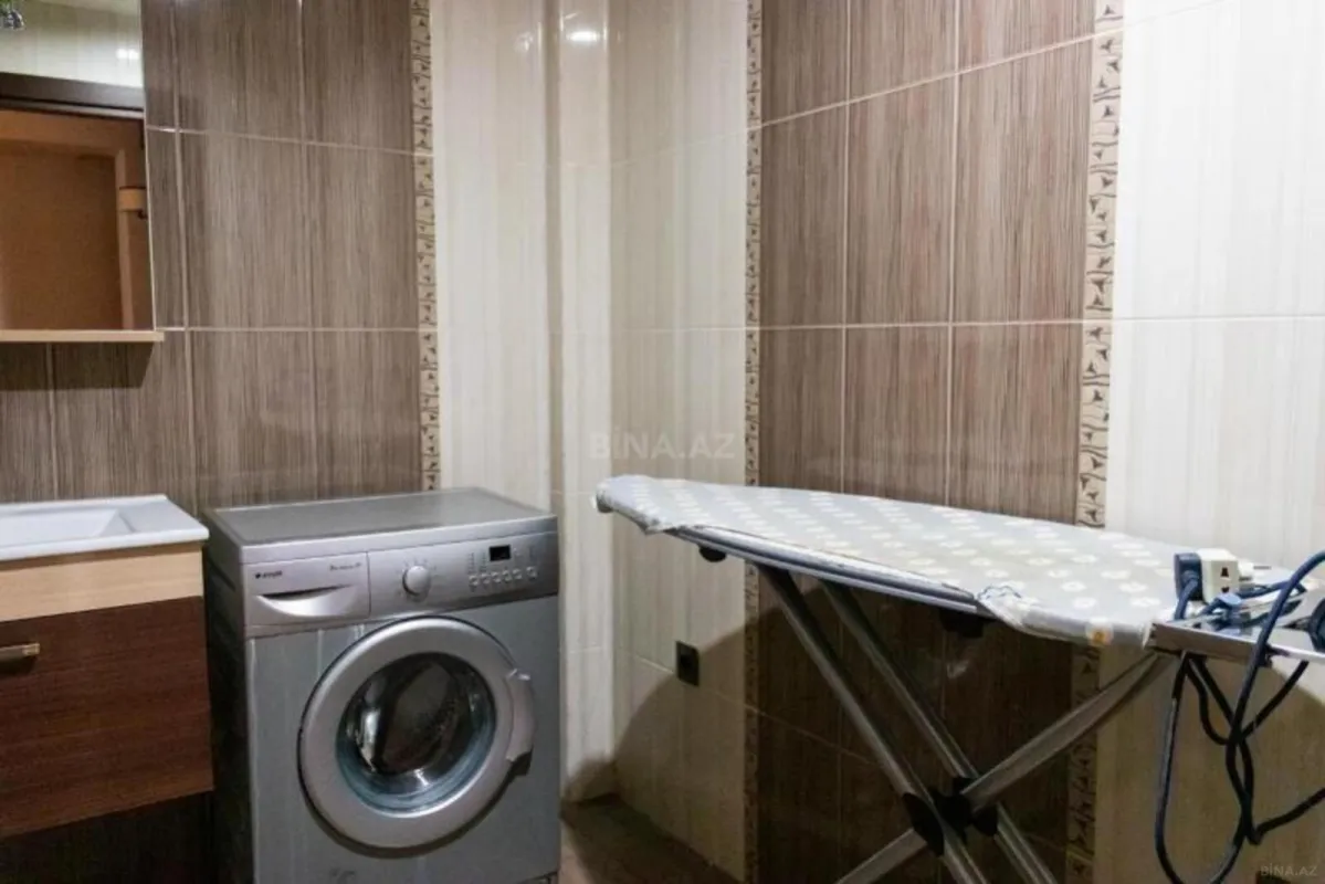 Satılır 3 otaqlı mənzil 138 m²