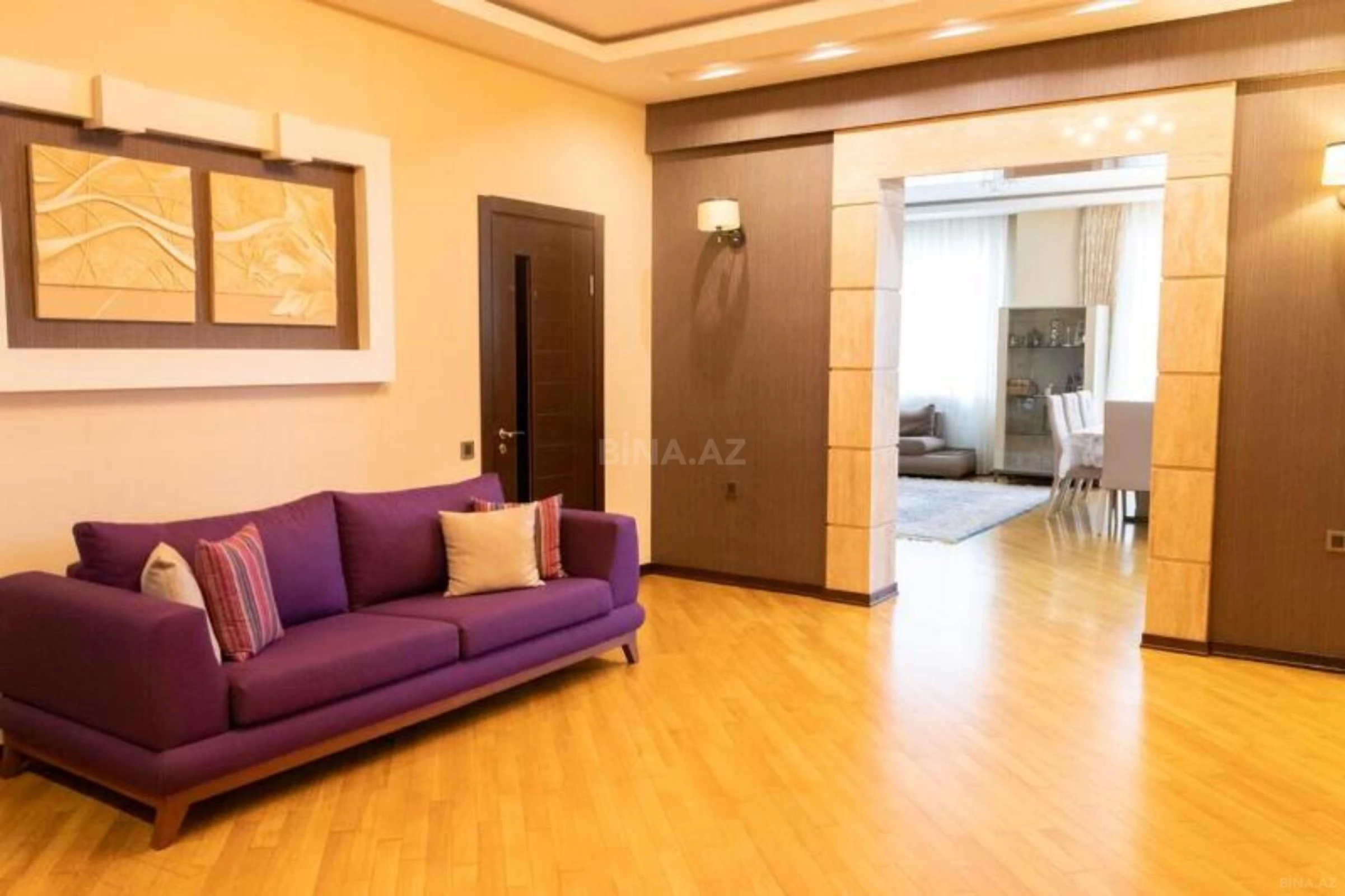 Satılır 3 otaqlı mənzil 138 m²