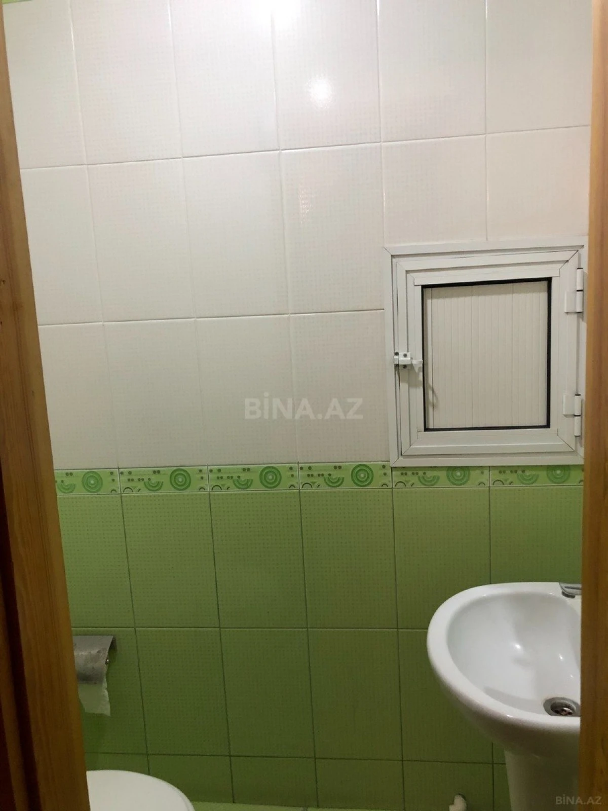 Kirayə verilir 3 otaqlı mənzil 113 m²