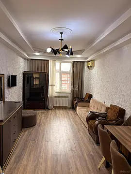 Kirayə verilir 2 otaqlı mənzil 79 m²