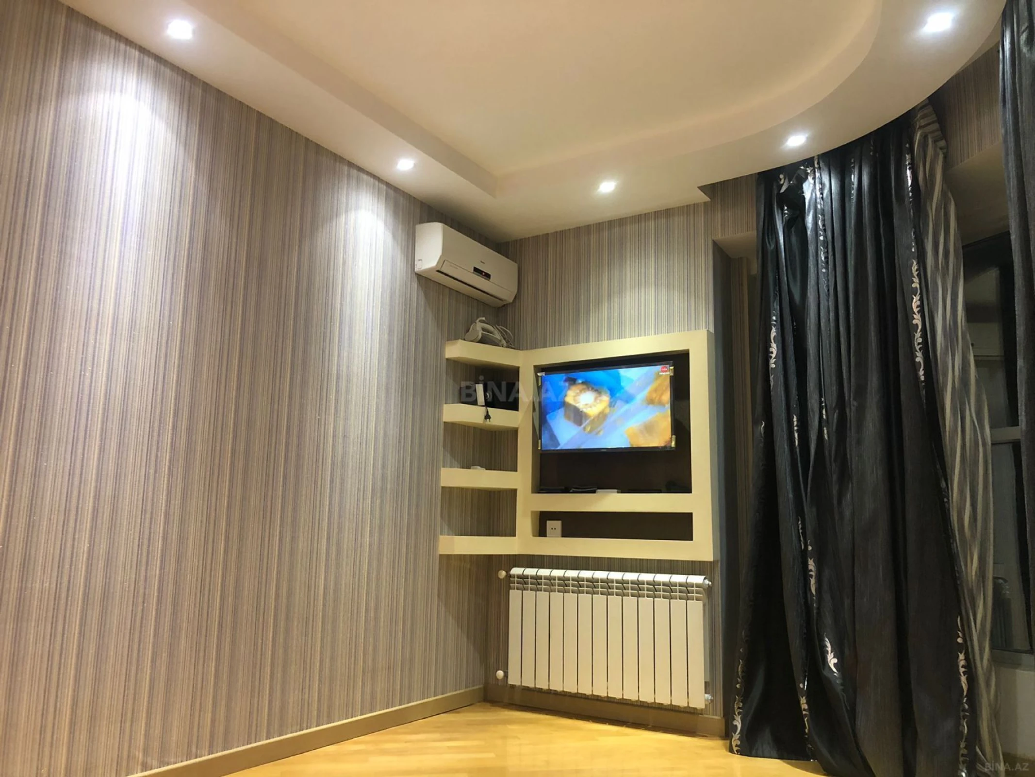 Satılır 3 otaqlı mənzil 113 m²