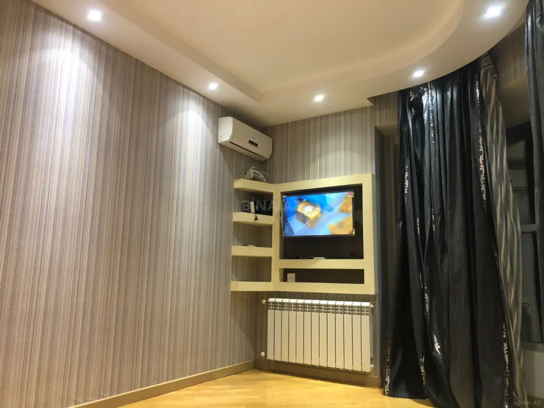 Satılır 3 otaqlı mənzil 113 m²