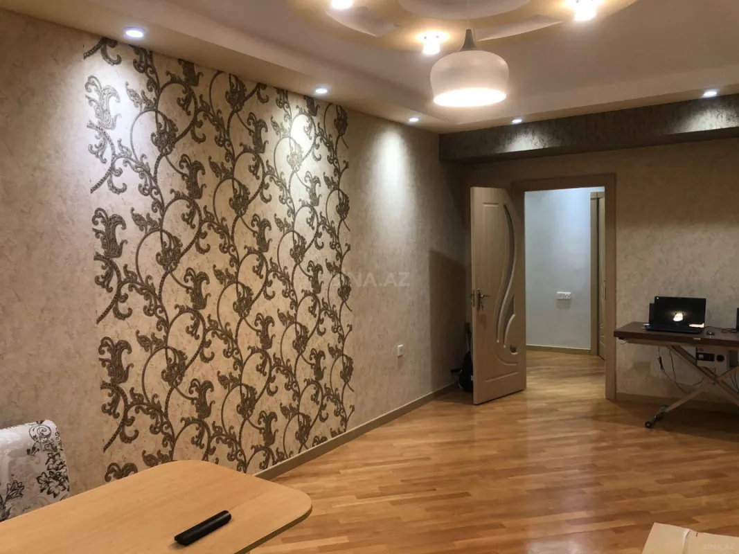 Satılır 3 otaqlı mənzil 113 m²