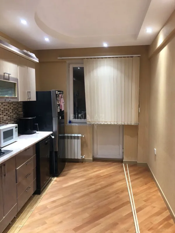 Satılır 3 otaqlı mənzil 113 m²