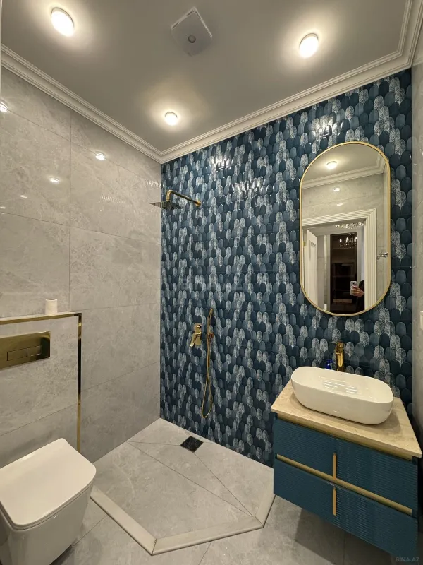 Satılır 3 otaqlı mənzil 130 m²