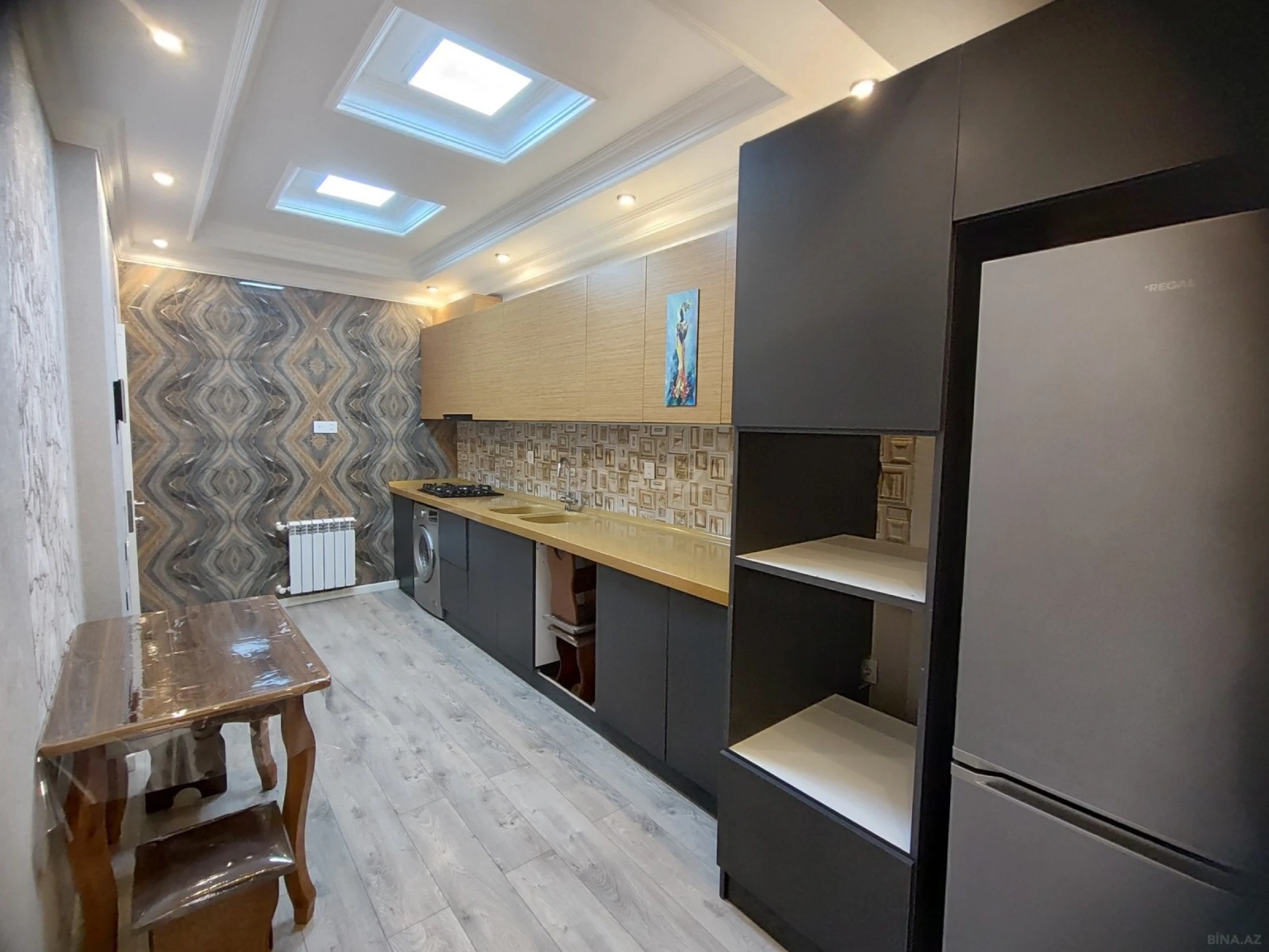 Kirayə verilir 2 otaqlı mənzil 71 m²