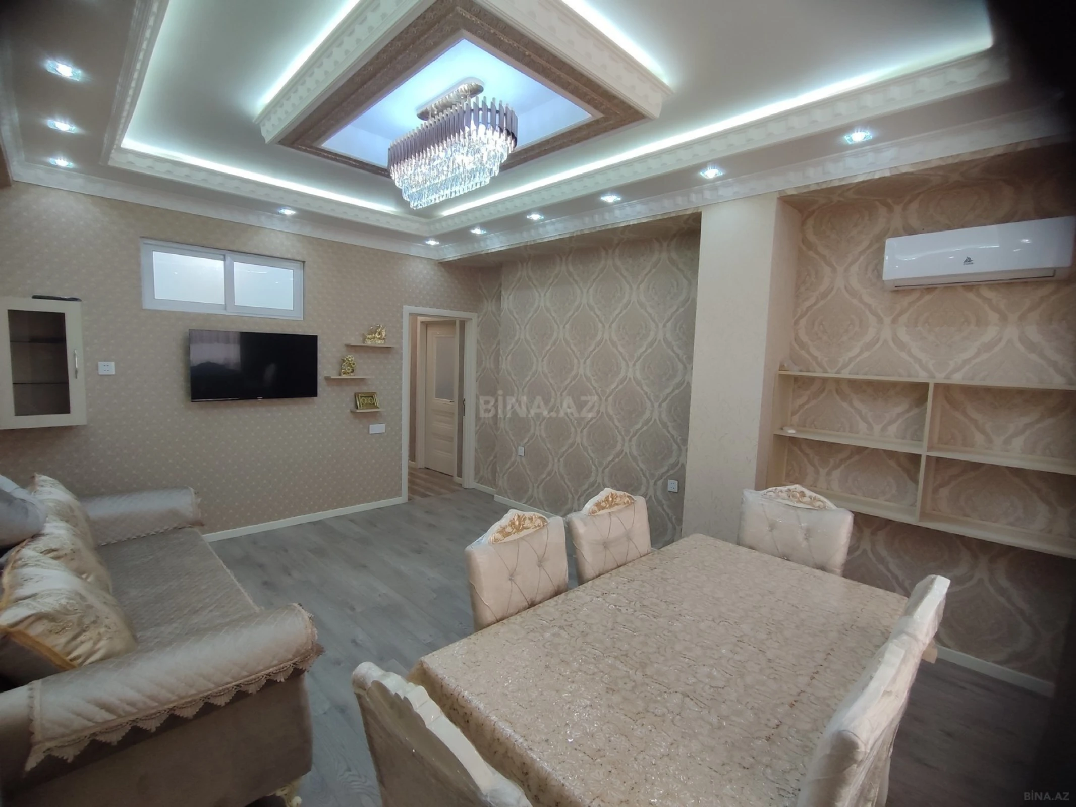 Kirayə verilir 2 otaqlı mənzil 71 m²