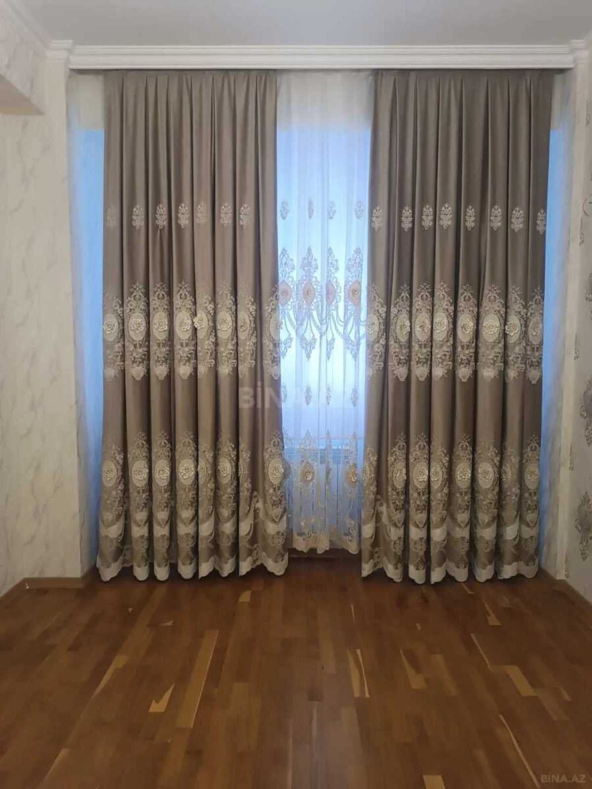 Satılır 2 otaqlı mənzil 60 m²