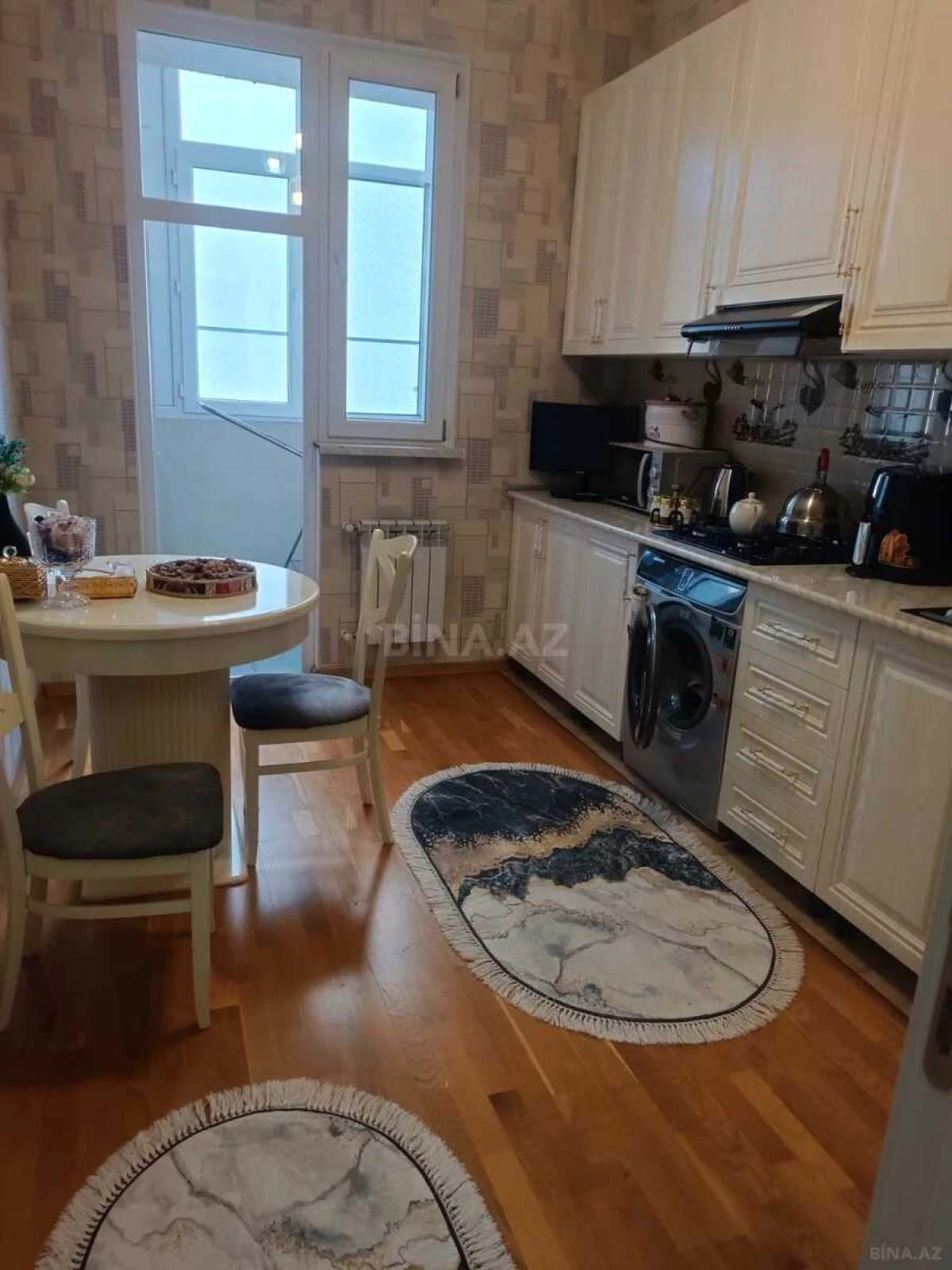 Satılır 2 otaqlı mənzil 60 m²