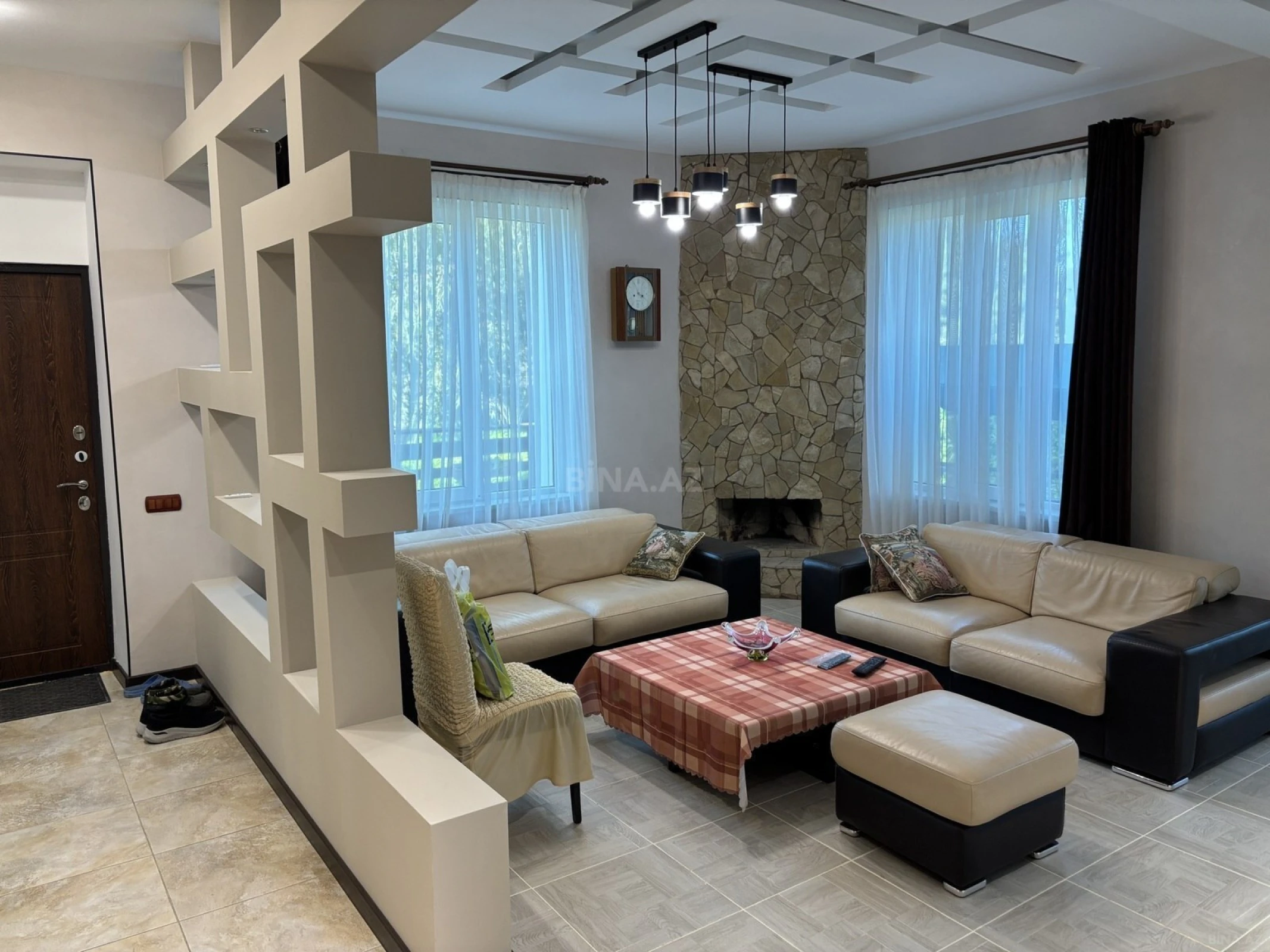 Kirayə verilir 5 otaqlı həyət evi 250 m²
