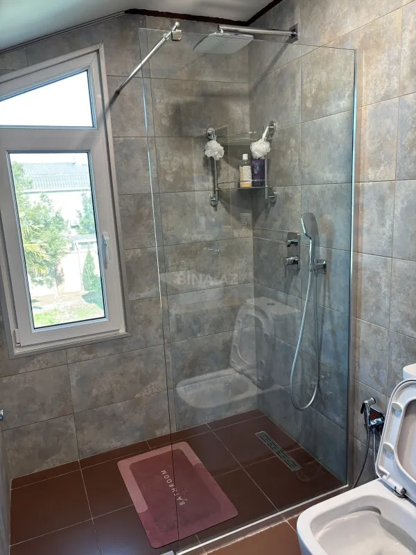 Kirayə verilir 5 otaqlı həyət evi 250 m²