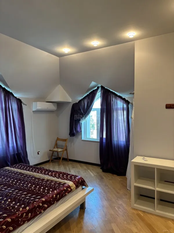 Kirayə verilir 5 otaqlı həyət evi 250 m²