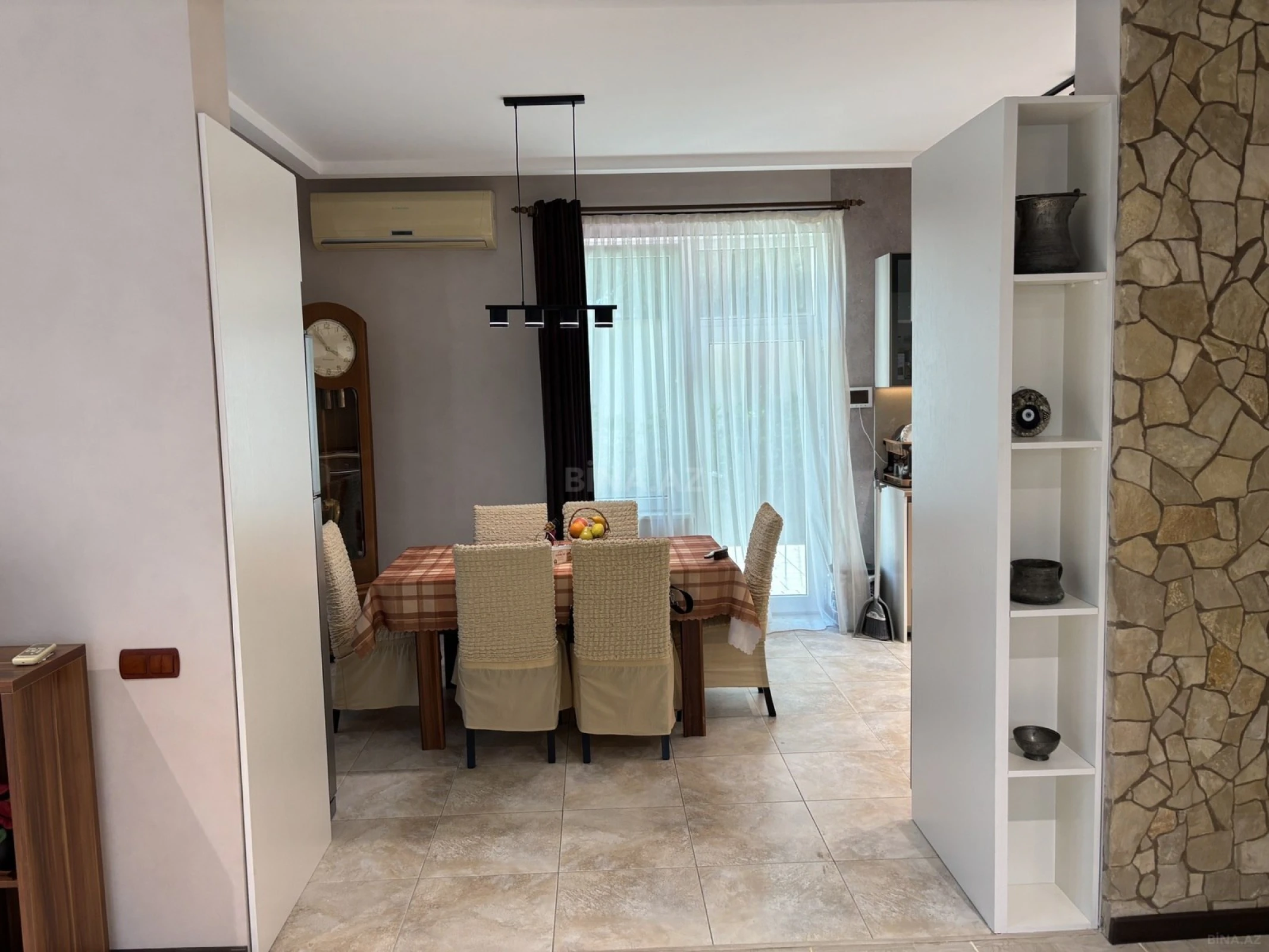 Kirayə verilir 5 otaqlı həyət evi 250 m²