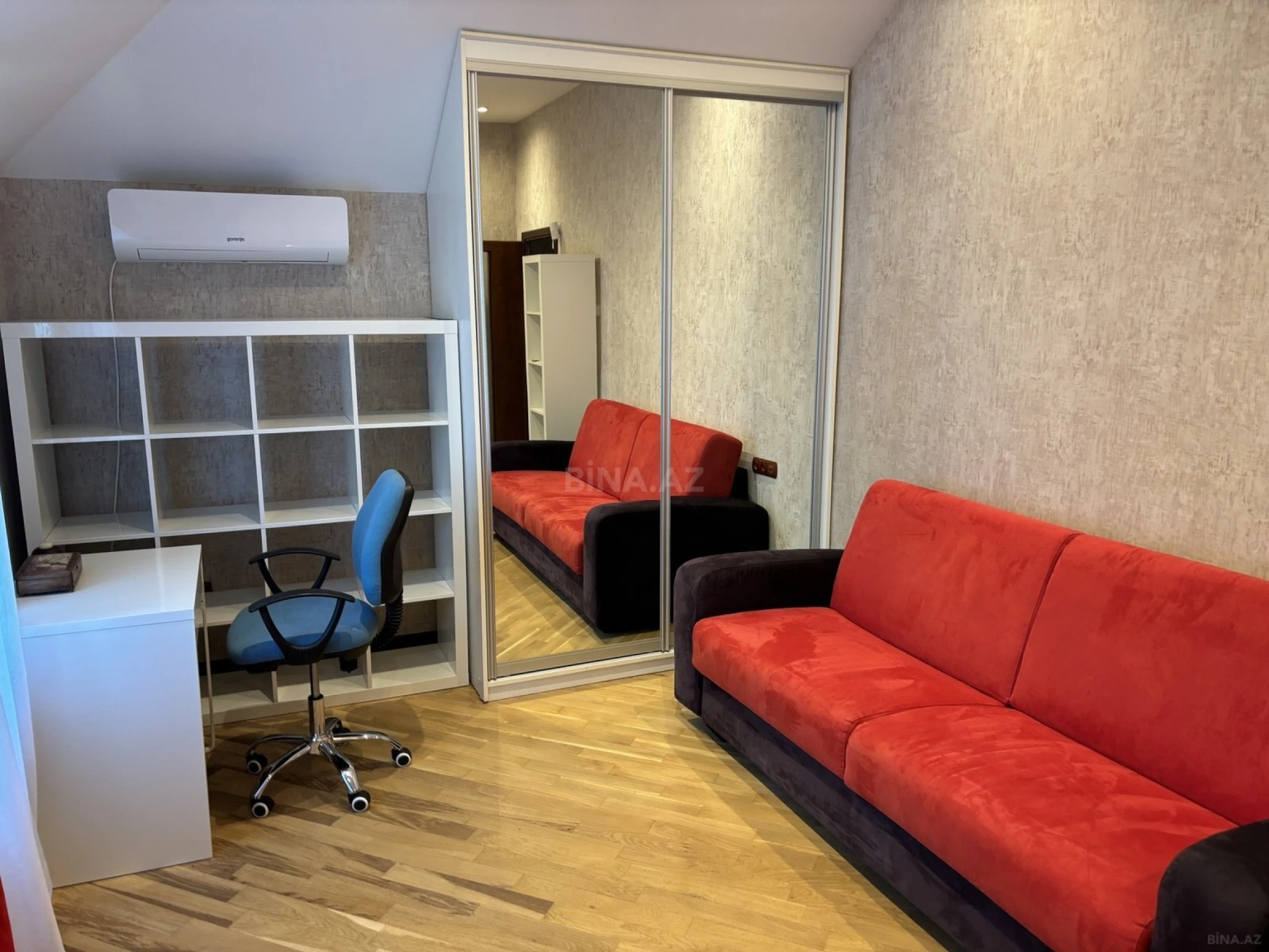 Kirayə verilir 5 otaqlı həyət evi 250 m²