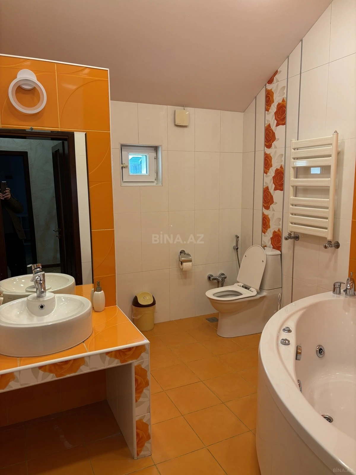 Kirayə verilir 5 otaqlı həyət evi 250 m²